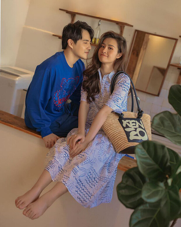 Thế nhưng, Ông Cao Thắng cũng từng phải “than trời” vì bà xã bị nghén còn bản thân thì tăng cân vèo vèo. “Dấu hiệu nhận biết có nghén theo vợ là size mặt tăng đều”, Ông Cao Thắng hài hước viết.