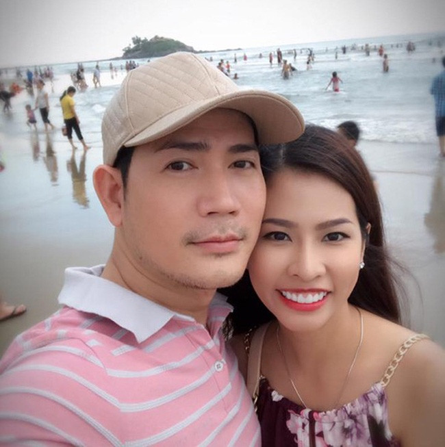 Phần lớn thời gian, vợ Quách Thành Danh ở nhà chăm sóc gia đình. Cô được ông xã giúp đỡ hết mình trong việc chăm sóc con cái.