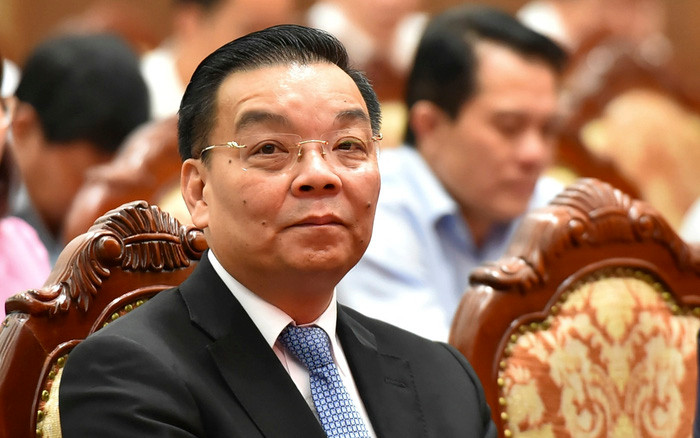 Trước đó, tháng 2/2020, ông Chu Ngọc Anh đã ký Quyết định phê duyệt đặt 04 nhiệm vụ KH&CN cấp quốc gia đột xuất góp phần phòng chống dịch bệnh, trong đó có đề tài "Nghiên cứu chế tạo bộ sinh phẩm real-time RT-PCR và RT PCR phát hiện virus corona chủng mới (nCoV)" do Học viện Quân y chủ trì, phối hợp với Cty cổ phần Công nghệ Việt Á thực hiện.