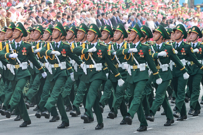 Khối Sĩ quan Biên phòng: Là lực lượng thực hiện nhiệm vụ trên tuyến biên giới, vùng đồng bào dân tộc thiểu số, vùng sâu, vùng xa, đặc biệt khó khăn.