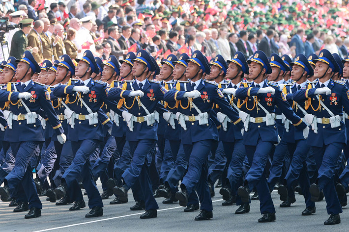 Khối Sĩ quan Cảnh sát biển: Cảnh sát biển Việt Nam - Lực lượng chuyên trách của Nhà nước, làm nòng cốt duy trì, thực thi pháp luật, bảo vệ an ninh quốc gia; giữ gìn trật tự an toàn và đấu tranh với các loại tội phạm, vi phạm pháp luật trên biển; góp phần bảo vệ vững chắc độc lập, chủ quyền biển, đảo của Tổ quốc.
