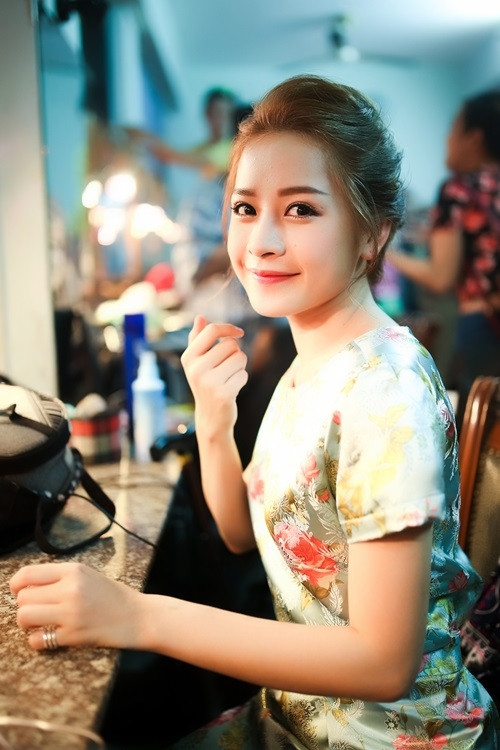Quyết tâm vứt bỏ cái mác hot girl, Chi Pu ngày càng nghiêm túc trong nghệ thuật. Không chỉ phủ sóng màn ảnh nhỏ, Chi Pu tiếp tục tấn công phòng vé với nhiều dự án điện ảnh đình đám.