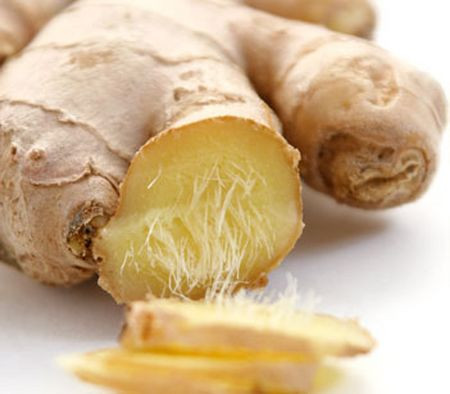 Trong nửa cuối của thai kỳ, nên hạn chế dùng gừng vì nó có thể làm tăng huyết áp, gây nguy hiểm cho thai phụ.