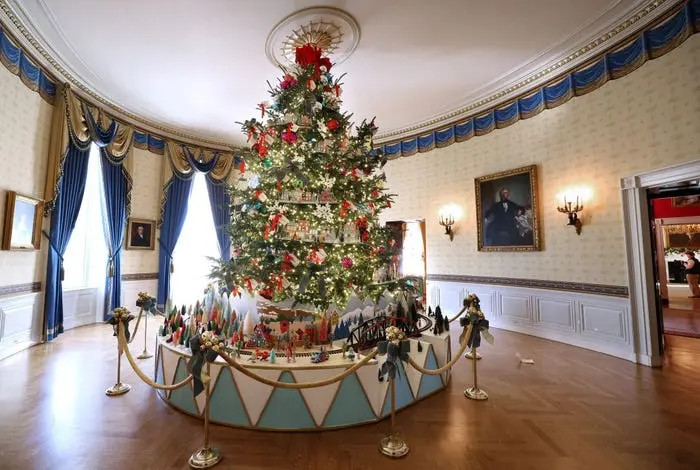 Phòng Xanh là nơi đặt cây thông Noel chính thức của Nhà Trắng.