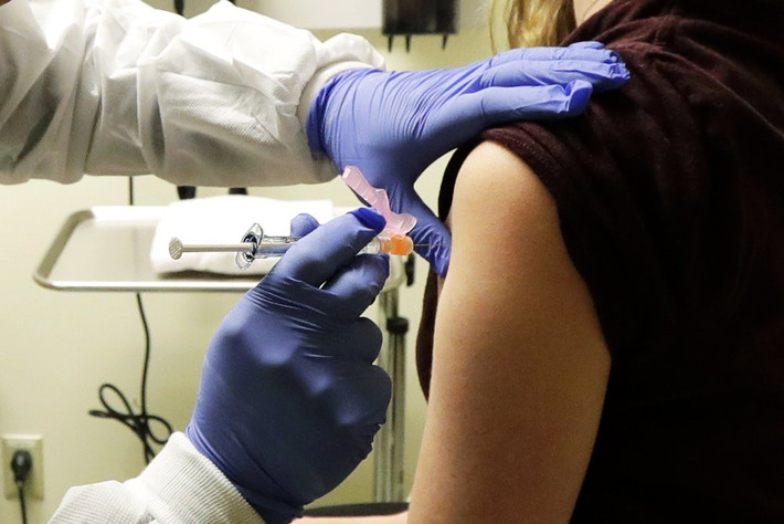 Hiện nay, có rất nhiều loại vaccine tiềm năng đang được nghiên cứu. Hàng chục nhóm nghiên cứu trên toàn thế giới đang chạy đua để tạo ra loại vaccine ngăn ngừa bệnh Covid-19.