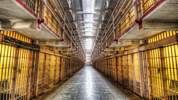 5 tù nhân ở Alcatraz lựa chọn tự tử khi bị giam cầm ở nhà tù Alcatraz.