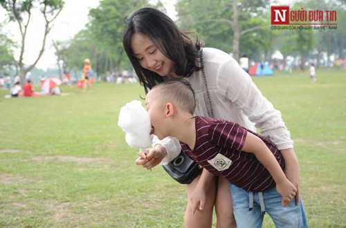Mẹ luôn là người bạn đồng hành và là điểm tựa cho con dựa vào...