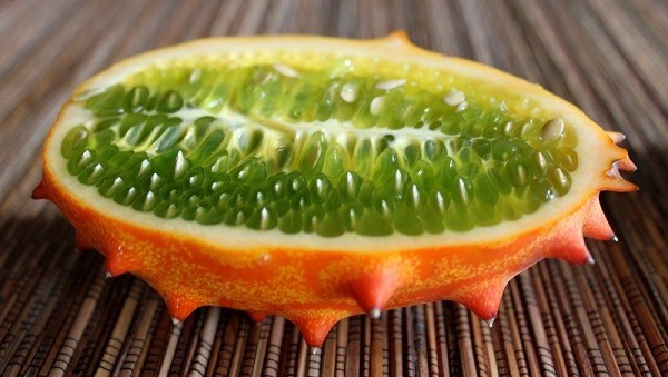 Dưa chuột sừng: Loại dưa chuột kỳ lạ này còn có tên là kiwano. Ảnh: Zing