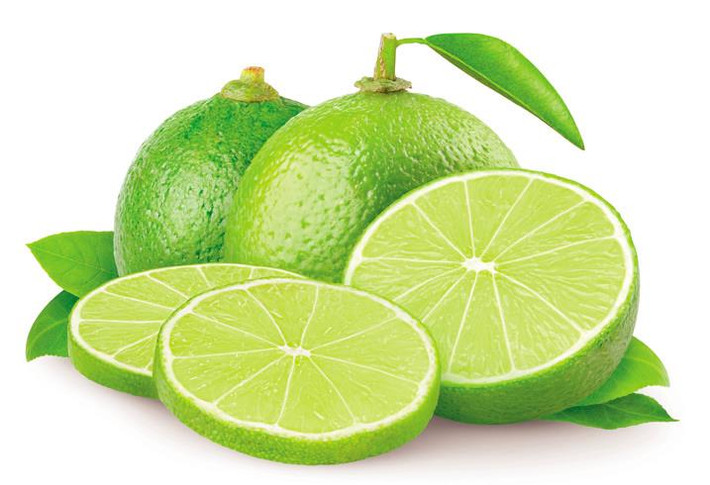 Tất cả những gì bạn cần làm là chuẩn bị một bình nước sau đó thái lát dưa chuột, nho, chanh và một vài lá bạc hà thả vào trong bình ngâm ít nhất 2 tiếng sau đó mang theo bên mình để uống khi cảm thấy khát. Ảnh: Ăn gì ngày hôm qua.
