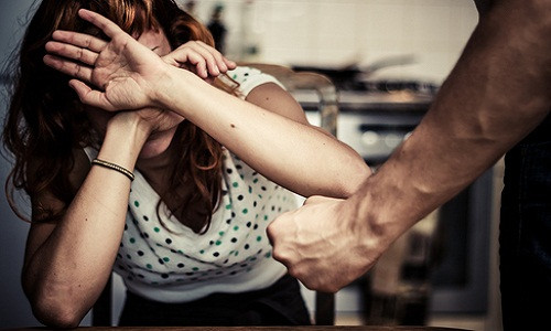 Theo số liệu thống kê của Liên Hiệp Quốc, 35% phụ nữ trên thế giới là nạn nhân của bạo lực gia đình.