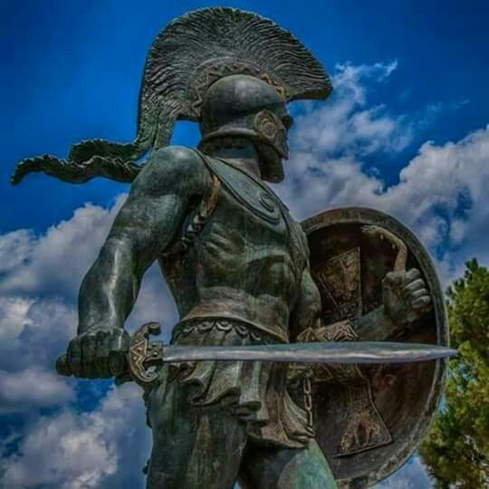 Kể từ khi lên ngôi, danh tiếng của vua Leonidas I ngày càng tăng cao. Nổi bật là việc ông liên minh với Hy Lạp, đẩy lui cuộc tấn công của quân đội Ba Tư trong trận Marathon.