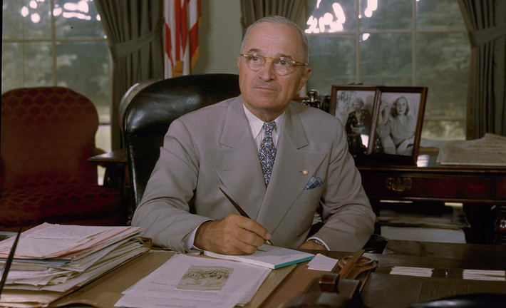 Theo đó, Tổng thống Truman chọn từ General (đại tướng) làm biệt danh cho mình. Điều thú vị là trước khi trở thành chủ nhân Nhà Trắng, Tổng thống Truman là một nghị sĩ, sĩ quan bình thường trong đội Vệ binh quốc gia.