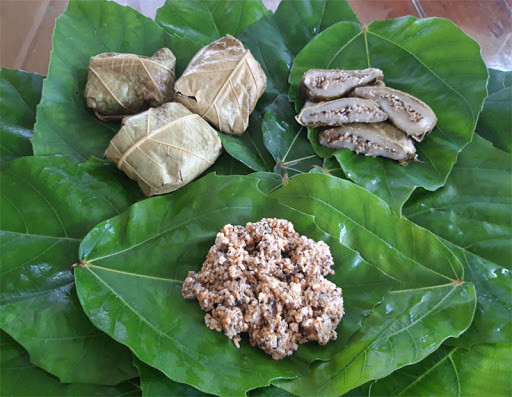 Muốn bánh ngon thì phải chọn được trứng to bằng hạt gạo, thân tròn mẩy và có màu trắng sữa. Riêng quá trình chế biến món ăn từ kiến này có nhiều sự khác biệt so với món xôi, tuy không khó nhưng đòi hỏi người thợ làm bánh phải thật khéo léo.