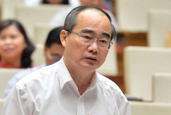 "Hôm nay đối với tôi cũng là ngày hạnh phúc, vì 50 năm trước, trong hoàn cảnh đất nước còn chiến tranh, lúc đó chúng tôi nhập ngũ, có 3 câu hỏi không trả lời được. Đó là bao giờ thì hết chiến tranh? Sau chiến tranh còn gặp ba mẹ không? Sau chiến tranh nếu còn sống thì sống ở đâu, làm việc gì? Bây giờ, sau 50 năm thì 3 câu hỏi đã có câu trả lời. Đại thắng mùa xuân năm 1975 đem lại hòa bình cho đất nước. Cha mẹ tôi còn sống và tôi đã gặp lại tại TPHCM. Sau 13 năm phục vụ trong quân đội, chuyển ngành, tôi về sống ở TPHCM từ năm 1983” - ông Nhân nói.