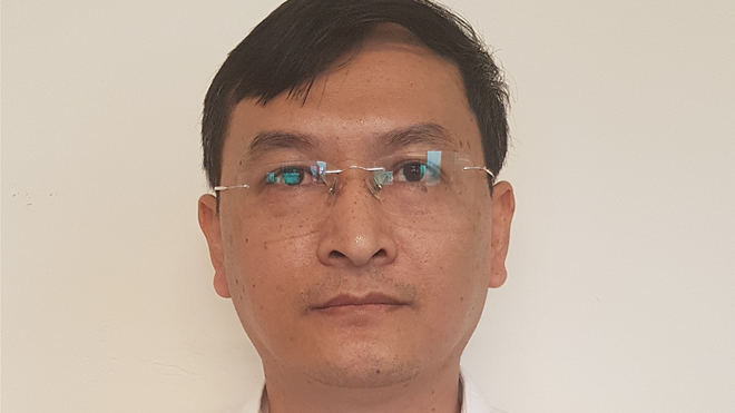 Trước đó, vào tháng 5/2020, C03 cũng đã khởi tố, bắt bị can để tạm giam đối với ông Lê Quang Hào, Phó tổng giám đốc VEC, cũng về cùng tội danh vi phạm quy định về đầu tư công trình xây dựng gây hậu quả nghiêm trọng. Ông Hào đã tổ chức nghiệm thu công trình xây dựng dự án đường cao tốc Đà Nẵng – Quảng Ngãi không đúng trình tự, quy định của pháp luật, không đúng tiêu chuẩn, chỉ dẫn kỹ thuật, yêu cầu thiết kế dự án được phê duyệt, dẫn đến đưa công trình không đảm bảo chất lượng vào khai thác sử dụng, gây hậu quả rất nghiêm trọng.