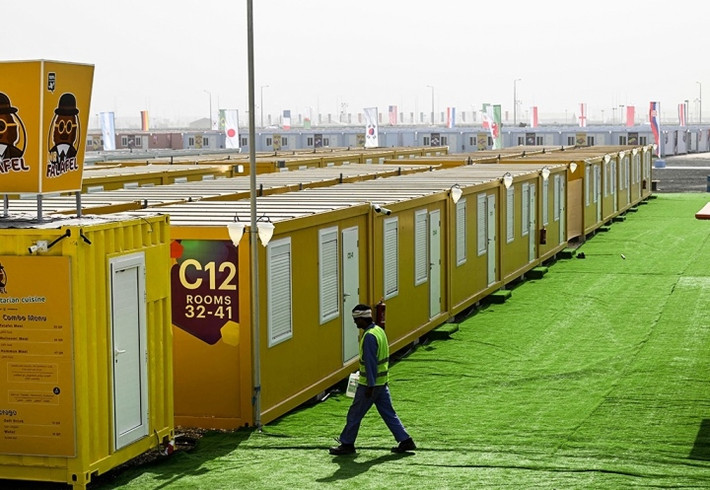 Mỗi phòng ở có giá 200 USD/đêm (khoảng 5 triệu đồng). Nếu khách đặt thêm đồ ăn thì sẽ phải trả 270 USD (khoảng hơn 6,7 triệu đồng) cho một đêm nghỉ tại đây.
