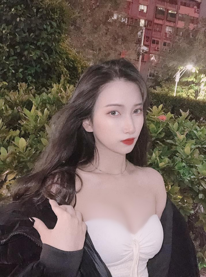 Trong mắt nhiều người, cô nàng chính là mẫu hình bạn gái lý tưởng.