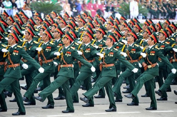 Quân đội: Tương tự, lực lượng quân đội hay các chiến sĩ hải đảo cũng là những người thường xuyên phải đón tết xa gia đình.