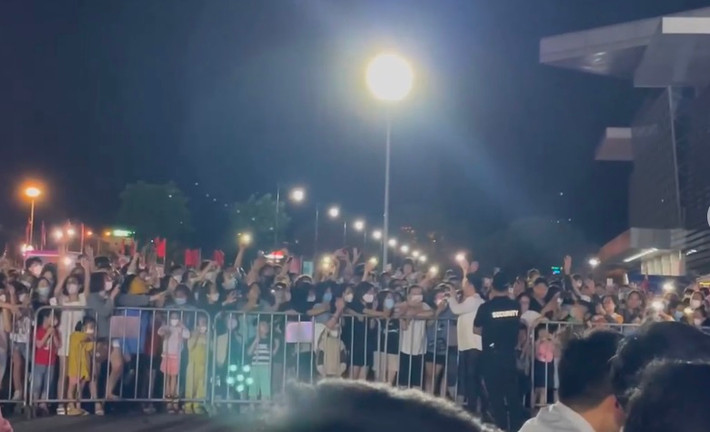Chương trình nghệ thuật “Mừng xuân Quý Mão 2023”: Diễn ra từ 20h đến 21h30 ngày 21/1 (đêm Giao thừa 30 Tết) tại Trung tâm Văn hóa Xứ Đông.