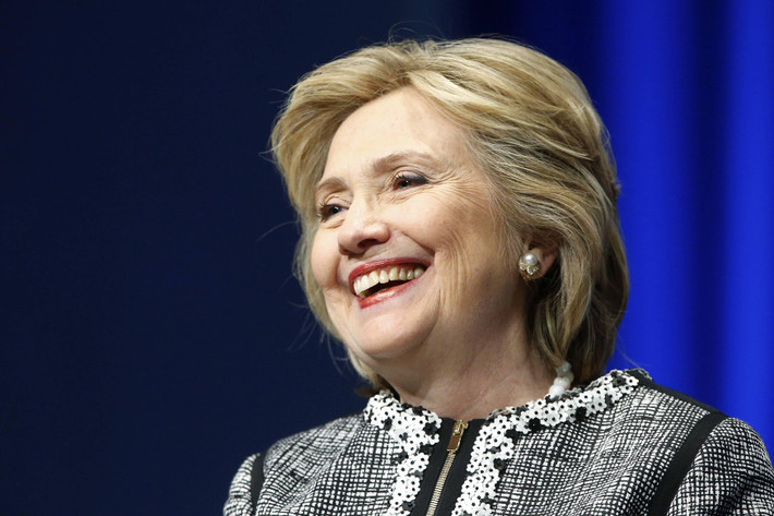 Ứng viên tổng thống Mỹ Hillary Clinton đã không tự mình lái xe kể từ năm 1996.