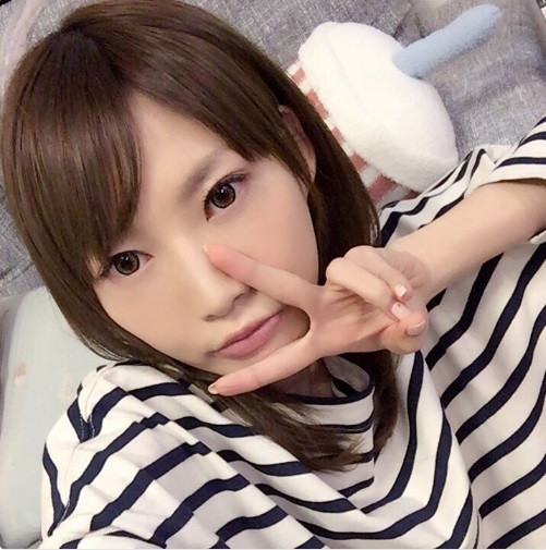 Ai có thể ngờ cô gái xinh đẹp như hot girl này lại có sức ăn thì vượt người bình thường hàng chục lần.