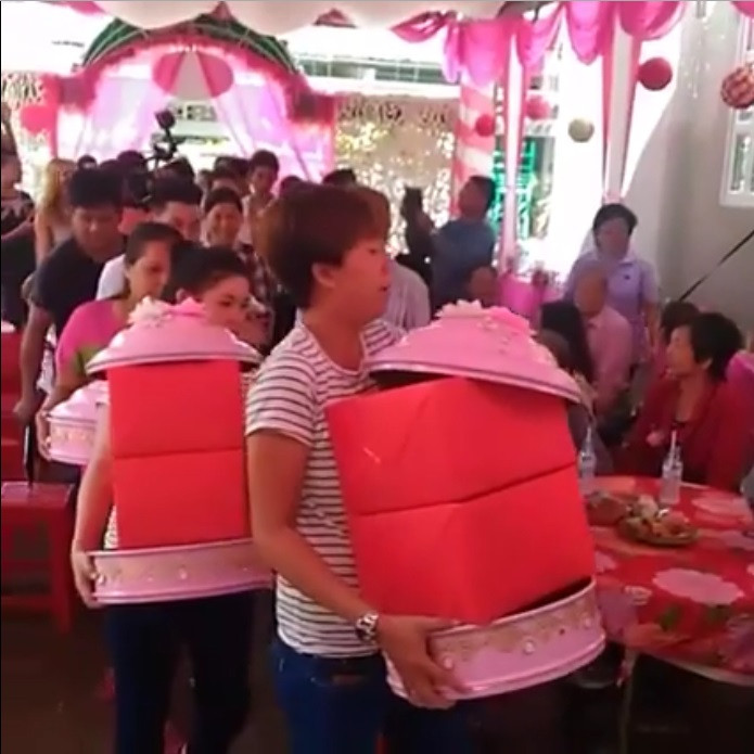 Đội hình bê tráp "ngoài sức tưởng tượng".