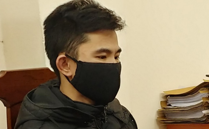 Trước đó, sau khi bé A nhập viện, Cơ quan CSĐT Công an TP Hà Nội đã triệu tập Huyên do nghi ngờ liên quan đến những vết thương tích trên cơ thể bé gái Đỗ Ngọc A. Ban đầu, Huyên phủ nhận hành vi phạm tội. Tuy nhiên, từ những căn cứ thu thập được, Công an huyện Thạch Thất phối hợp với các đơn vị nghiệp vụ của Công an TP Hà Nội và Cục Cảnh sát Hình sự (Bộ Công an), đã triệu tập Nguyễn Trung Huyên đến trụ sở.