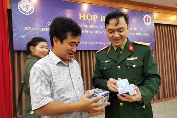 Ngày 8/3, Bộ Quốc phòng thông tin về việc cơ quan điều Điều tra hình sự BQP khởi tố vụ án, khởi tố bị can, bắt tạm giam Thượng tá Hồ Anh Sơn và Đại tá Nguyễn Văn Hiệu (Học viện Quân y). Đồng thời cho biết, Ban Thường vụ Quân ủy Trung ương đánh giá “Sai phạm của một số cán bộ thuộc Học viện Quân y là nghiêm trọng, cần phải xử lý nghiêm theo pháp luật”.