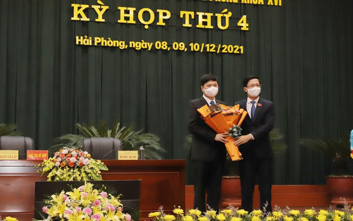 Theo đó, ông Hoàng Minh Cường, Ủy viên Thành ủy, Cục trưởng Cục Viễn Thông - Bộ Thông tin và Truyền thông được bầu giữ chức danh Phó Chủ tịch UBND thành phố Hải Phòng khóa XVI, nhiệm kỳ 2021 - 2026. Trước đó, tại Hội nghị Thành ủy lần thứ 6 đã công bố Quyết định của Ban Bí thư Trung ương Đảng chỉ định ông Hoàng Minh Cường, Cục trưởng Cục Viễn thông - Bộ Thông tin và Truyền thông tham gia Ban Chấp hành Đảng bộ thành phố khóa XVI, nhiệm kỳ 2020-2025.