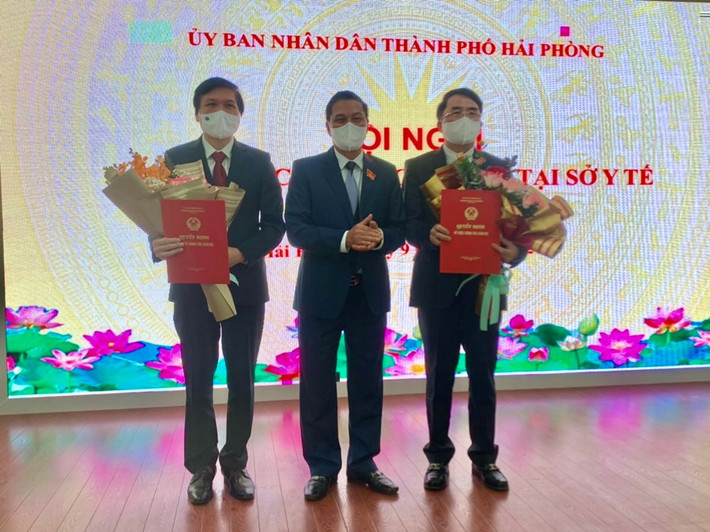 Sáng 9/12, UBND thành phố Hải Phòng tổ chức Hội nghị công bố công tác cán bộ tại Sở Y tế Hải Phòng. Ông Trần Anh Cường, Giám đốc Sở Y tế được điều động đến nhận công tác tại Ủy ban Mặt trận Tổ quốc Việt Nam thành phố để hiệp thương giữ chức vụ Phó Chủ tịch Ủy ban Mặt trận Tổ quốc Việt Nam thành phố nhiệm kỳ 2019-2024. UBND thành phố Hải Phòng phân công ông Lê Khắc Nam, Phó Chủ tịch UBND thành phố kiêm Giám đốc Sở Y tế đến khi kiện toàn chức vụ Giám đốc Sở Y tế.