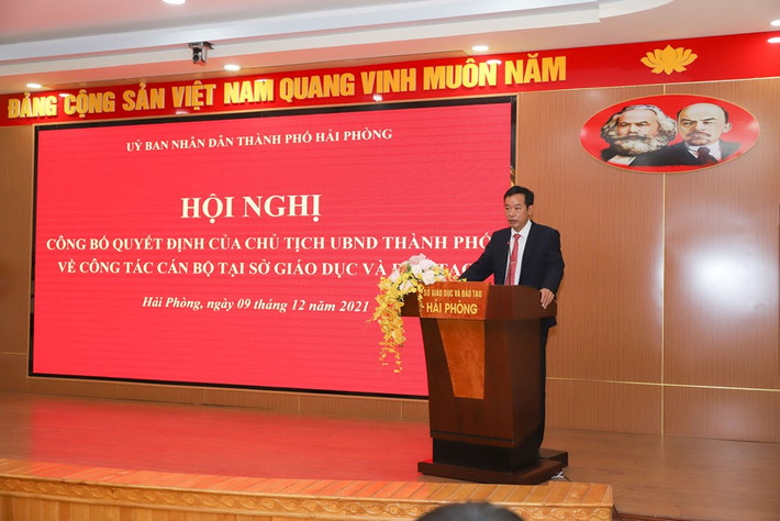 Sáng 9/12, Hội nghị công bố Quyết định của Chủ tịch UBND thành phố Hải Phòng về công tác cán bộ được tổ chức tại Sở Giáo dục và Đào tạo. Theo quyết định, ông Phạm Quốc Hiệu Phó Chủ tịch UBND huyện Vĩnh Bảo được điều động và bổ nhiệm giữ chức vụ Phó Giám đốc Sở Giáo dục và Đào tạo Hải Phòng.
