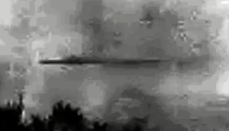 Theo ông Eoin, sinh vật bí ẩn xuất hiện trên mặt hồ Loch Ness dài khoảng 3m. Sự việc xảy ra vào sáng ngày 16/1.