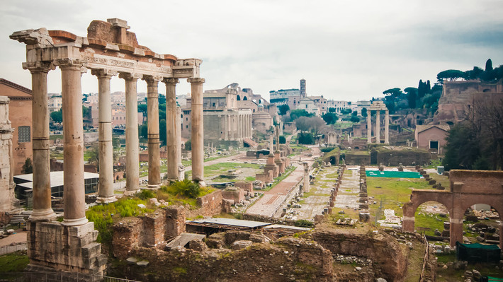 Để tìm ra câu trả lời, nhóm chuyên gia đến từ Mỹ, Italy và Thụy Sỹ đã phân tích mẫu bê tông hơn 2.000 năm tuổi được lấy từ một bức tường thành tại địa điểm khảo cổ Privernum. Mẫu bê tông này có thành phần tương tự như ở các công trình khác của đế chế La Mã.