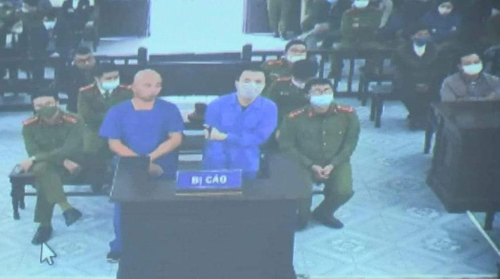 Ngoài bản án 8 năm tù trong vụ án trên, Bùi Mạnh Tiến đã bị tuyên phạt 4 năm tù về hai tội: Cố ý gây thương tích và Xâm phạm chỗ ở của công dân. Ngoài ra, Tiến đang bị truy tố về tội cưỡng đoạt tài sản liên quan tới vụ án ăn chặn tiền hỏa táng cùng vợ chồng Đường “Nhuệ” tại tỉnh Thái Bình.