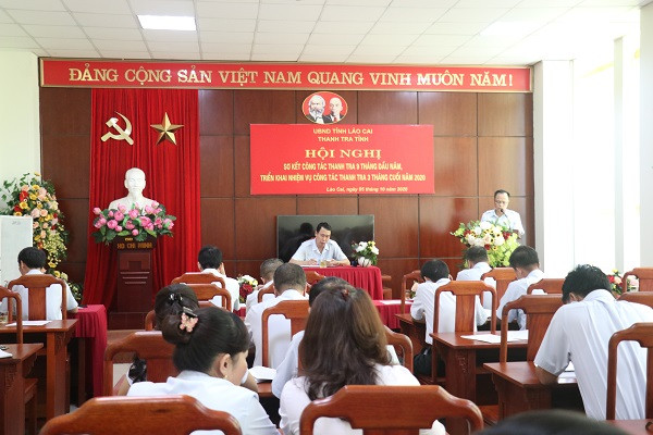 Đối chiếu với Quy định về tiêu chuẩn của phó chánh thanh tra cấp tỉnh được quy định tại Thông tư số 09/2014/TT-TTCP ngày 24/11/2014 của Thanh tra chính phủ, luật sư Cường cho rằng, có thể khi đó, ông Vinh vẫn chưa đủ điều kiện để bổ nhiệm làm Phó chánh thanh tra. Bởi vậy, trường hợp cơ quan chức năng phát hiện chưa đủ điều kiện bổ nhiệm thì có thể thu hồi, hủy bỏ quyết định đó. Đồng thời cũng cần xem lại việc bổ nhiệm Chánh thanh tra đối với vị cán bộ này có đủ tiêu chuẩn, điều kiện hay không để xem xét xử lý theo quy định pháp luật.