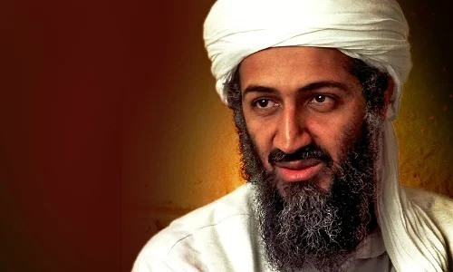 Trùm khủng bố Osama bin Laden là một trong những tên tội phạm nguy hiểm nhất bị Mỹ truy lùng gắt gao. Sở dĩ như vậy vì y đứng đầu mạng lưới khủng bố al-Qaeda đã gây ra vụ khủng bố 11/9/2001 đẫm máu ở Mỹ khiến hàng nghìn người thương vong.