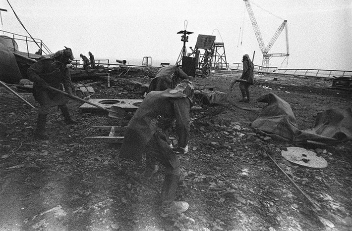 Sự việc xảy ra vào ngày 26/4/1986. Khi ấy, lò phản ứng hạt nhân số 4 tại nhà máy điện hạt nhân Chernobyl ở Pripyat, Ukraine bất ngờ phát nổ.