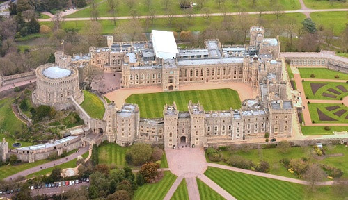 Trong những năm gần đây, lâu đài Windsor nổi tiếng thế giới là nơi tổ chức một số hôn lễ của các thành viên Hoàng gia Anh và nhiều sự kiện quan trọng khác.
