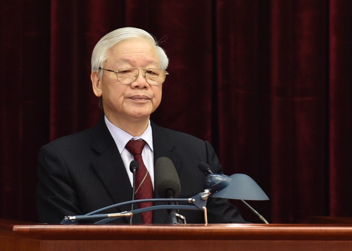“Thật đau lòng! Song vì sự nghiêm minh của kỷ luật Đảng, sự thượng tôn pháp luật của Nhà nước, sự trong sạch, vững mạnh và uy tín của Đảng và ý nguyện của nhân dân, chúng ta phải làm và sẽ còn tiếp tục làm trong thời gian tới”, Tổng Bí thư, Chủ tịch nước Nguyễn Phú Trọng nói. Ảnh: VGP.