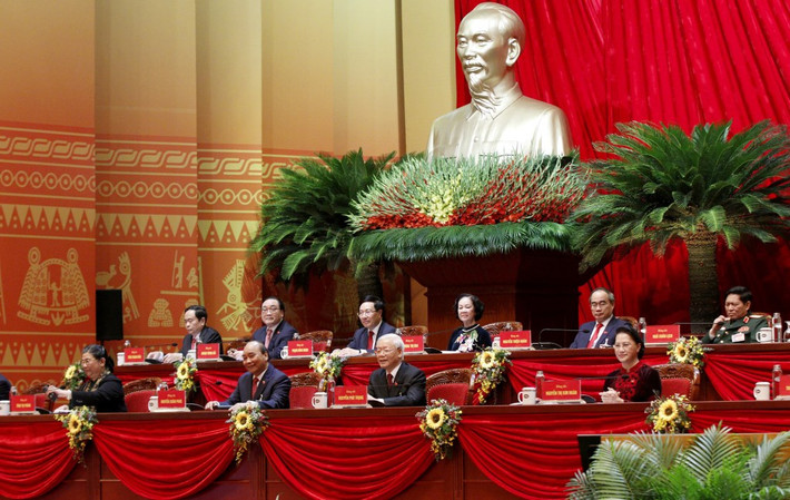 Đoàn Chủ tịch điều hành Đại hội gồm 17 thành viên. Tham gia Đoàn Chủ tịch có 16 đồng chí Ủy viên Bộ Chính trị và một đồng chí Bí thư Trung ương Đảng; trong đó có: Tổng Bí thư, Chủ tịch nước Nguyễn Phú Trọng; Thủ tướng Chính phủ Nguyễn Xuân Phúc, Chủ tịch Quốc hội Nguyễn Thị Kim Ngân, Thường trực Ban Bí thư Trần Quốc Vượng...