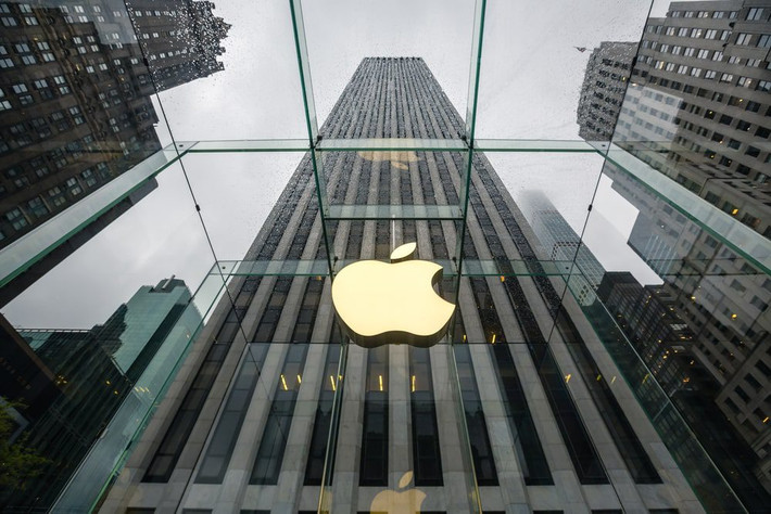 Nhà báo Mark Gurman của Bloomberg dự đoán chuông cửa thông minh của Apple có thể sẽ được trang bị con chip Wi-Fi độc quyền với Secure Enclave, giúp bảo vệ dữ liệu người dùng một cách tối ưu. Ảnh: investing.