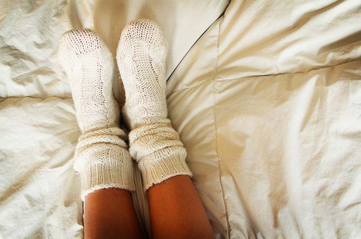 Theo Viện Y tế Quốc gia Hoa Kỳ (NIH), chất lượng giấc ngủ có thể quyết định việc não và các chức năng của cơ thể có thể duy trì hoạt động bình thường hay không. Việc điều chỉnh nhiệt độ cơ thể cũng là chìa khóa quan trọng ảnh hưởng đến thời gian đi vào giấc ngủ và tình trạng khó đi vào giấc ngủ của nhiều người.