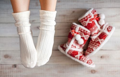 Bên cạnh đó, bác sĩ Trần cũng lưu ý, nhiệt độ giảm đột ngột sẽ ảnh hưởng lớn đến hệ tim mạch và hô hấp của cơ thể con người, ngoài trang phục, nên dùng gừng và dầu mè trong các món ăn. Những thứ này có tác dụng làm tăng thân nhiệt nhanh chóng.