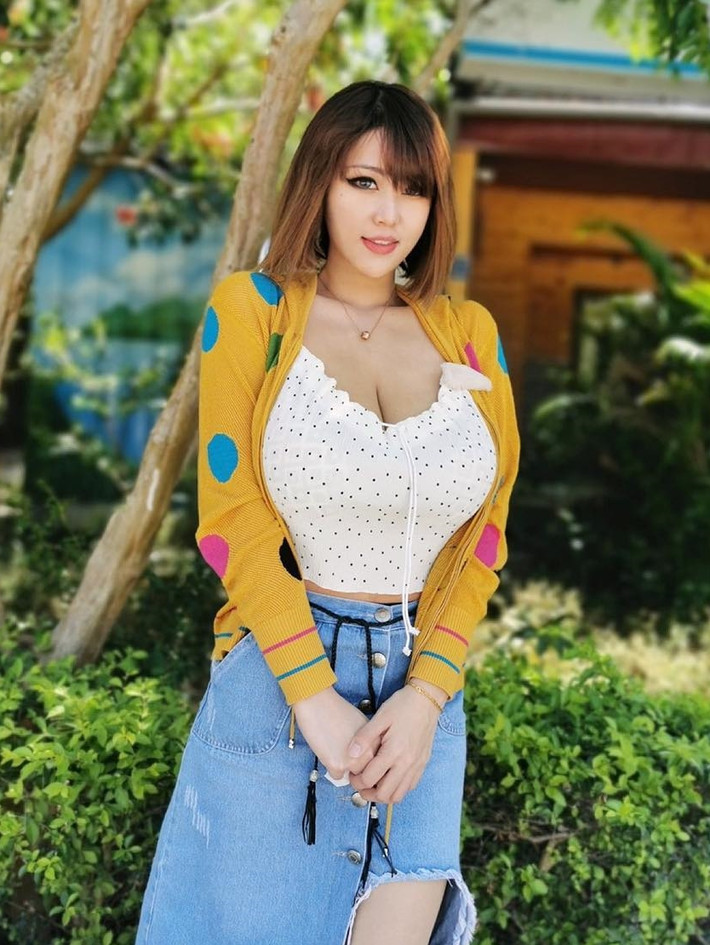 Nhiều người còn tiếc cho Hồng Dung và kiến nghị cô nàng nên mở rộng phạm vi hoạt động của mình.