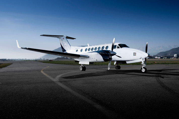 Thùng xăng hai bên cánh máy bay Beechcraft King Air 350 có thể đáp ứng tầm bay 2.400km.