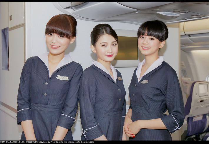Những nữ tiếp viên TransAsia Airways trông khá trẻ trung.