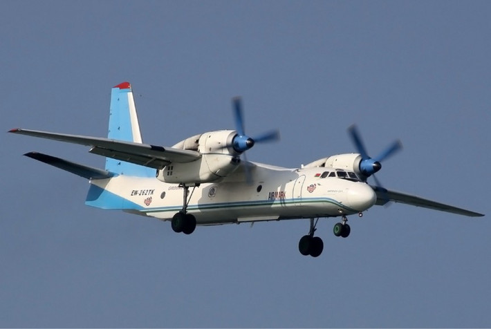 9. Antonov 32 với 7 vụ tai nạn gây chết người. Chiếc máy bay cánh quạt từ thời Xô Viết này đi vào hoạt động từ năm 1976. Được chế tạo để phục vụ trong điều kiện thời tiết khó khăn với động cơ rất khỏe nên các vụ tai nạn của máy bay An- 32 thường gây hậu quả ít nghiêm trọng hơn. Chẳng hạn như trong vụ chiếc An- 32 của Sudan bốc cháy vào năm 2008 khi đang hạ cánh ở Maldova, chỉ có 8 người trên khoang bị tử vong.