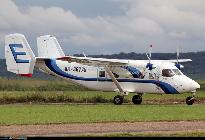 8. Antonov 28 với 8 vụ tai nạn gây chết người. Đây là dòng máy bay đường ngắn với động cơ kép được đưa vào sử dụng từ năm 1986. Trong thập kỷ vừa qua, tổng cộng 8 tai nạn chết người xảy ra với máy bay An-28. Trong đó, trường hợp xấu nhất vào năm 2005 gây ra cái chết của 27 hành khách và thành viên phi hành đoàn.