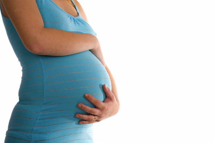 Các vấn đề liên quan đến thai kỳ: Hormone tuyến giáp rất quan trọng đối với em bé trước khi nó được sinh ra. Sự thiếu hụt iốt có nguy cơ thai chết lưu hoặc sảy thai cao hơn.