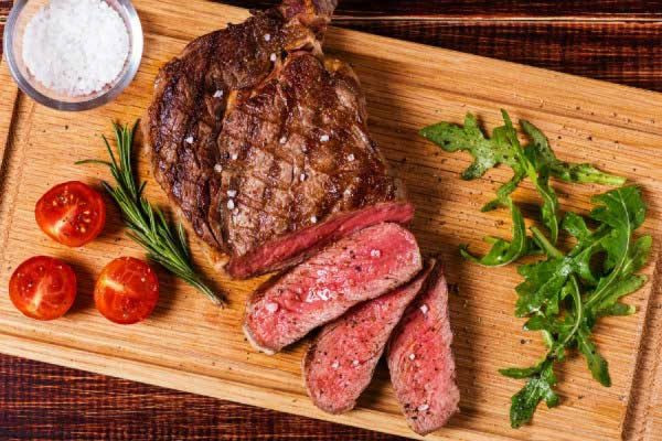 Các chuyên gia y tế cảnh báo, tỷ lệ trâu, bò nhiễm sán lá gan từ 31 – 98% và bệnh có diễn biến cấp tính, có thể nguy hiểm tới tính mạng.